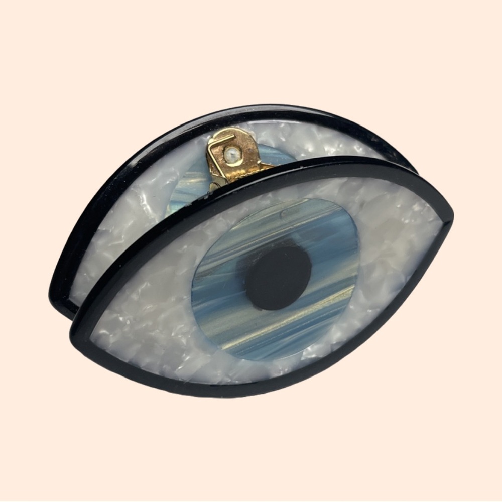 Blue Eye Hamsa Claw Clip